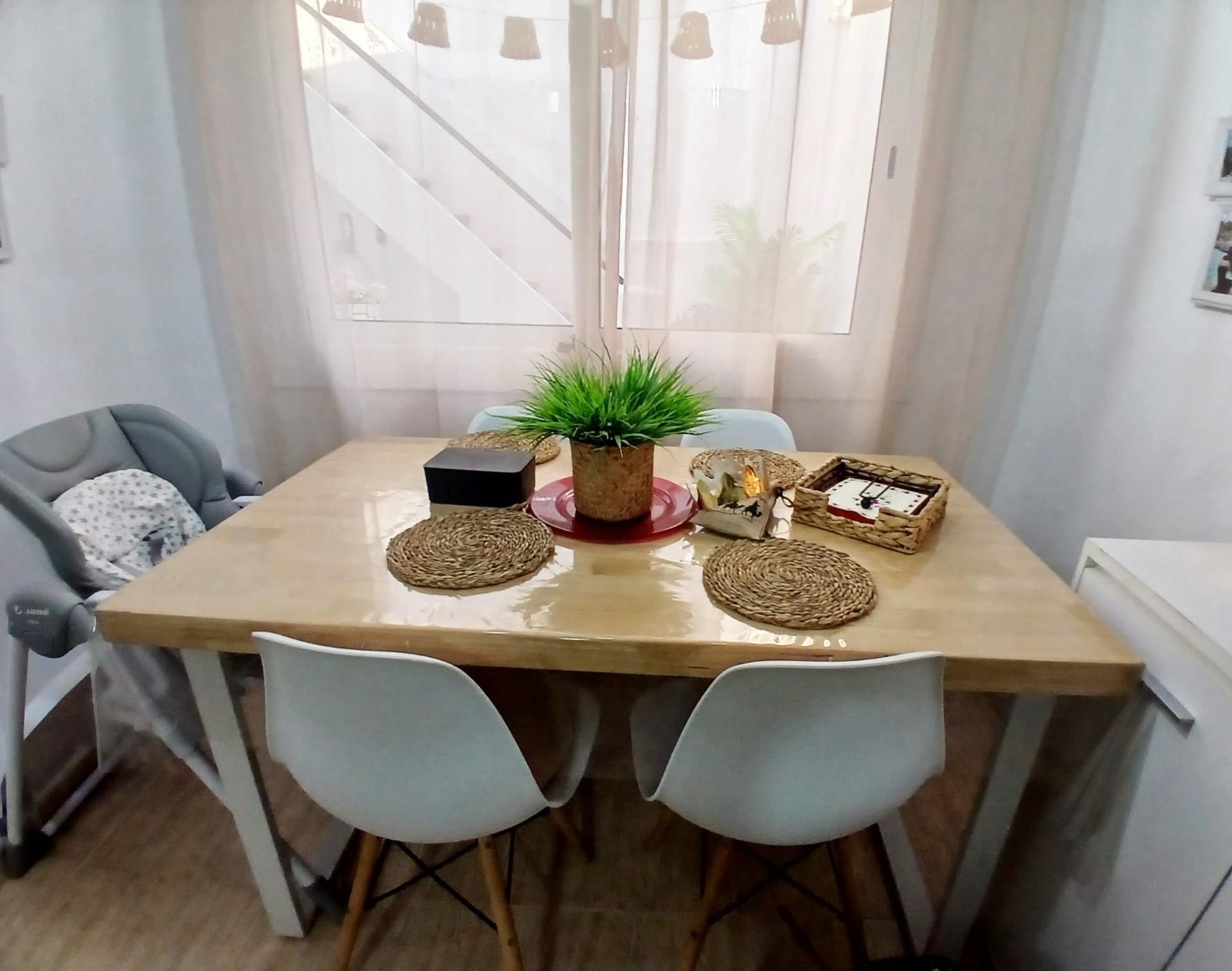 Menjador de Planta baixa en venda en Mataró