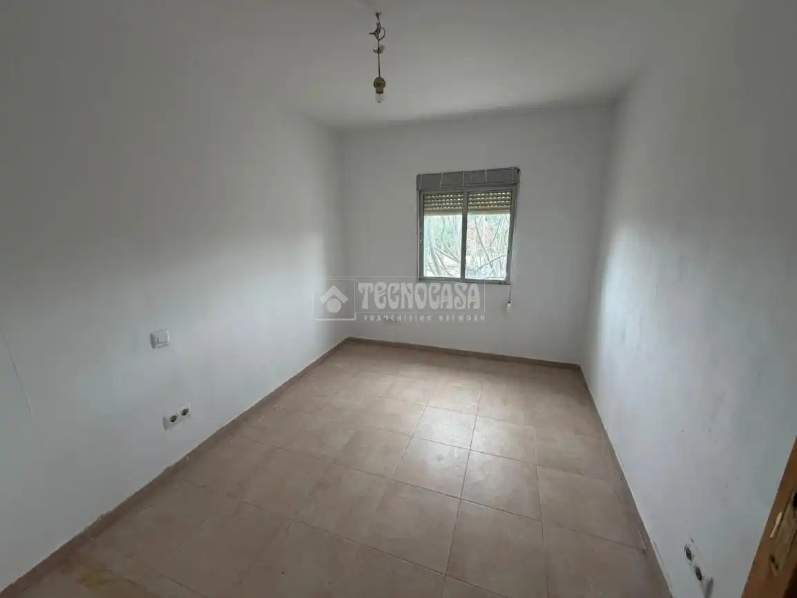 Casa adosada en venda a Dehesilla de Calamón - Campomanes