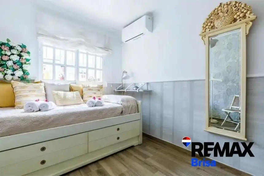 Habitación de Casa o chalet de alquiler en Vélez-Málaga con Aire acondicionado, Calefacción y Jardín privado