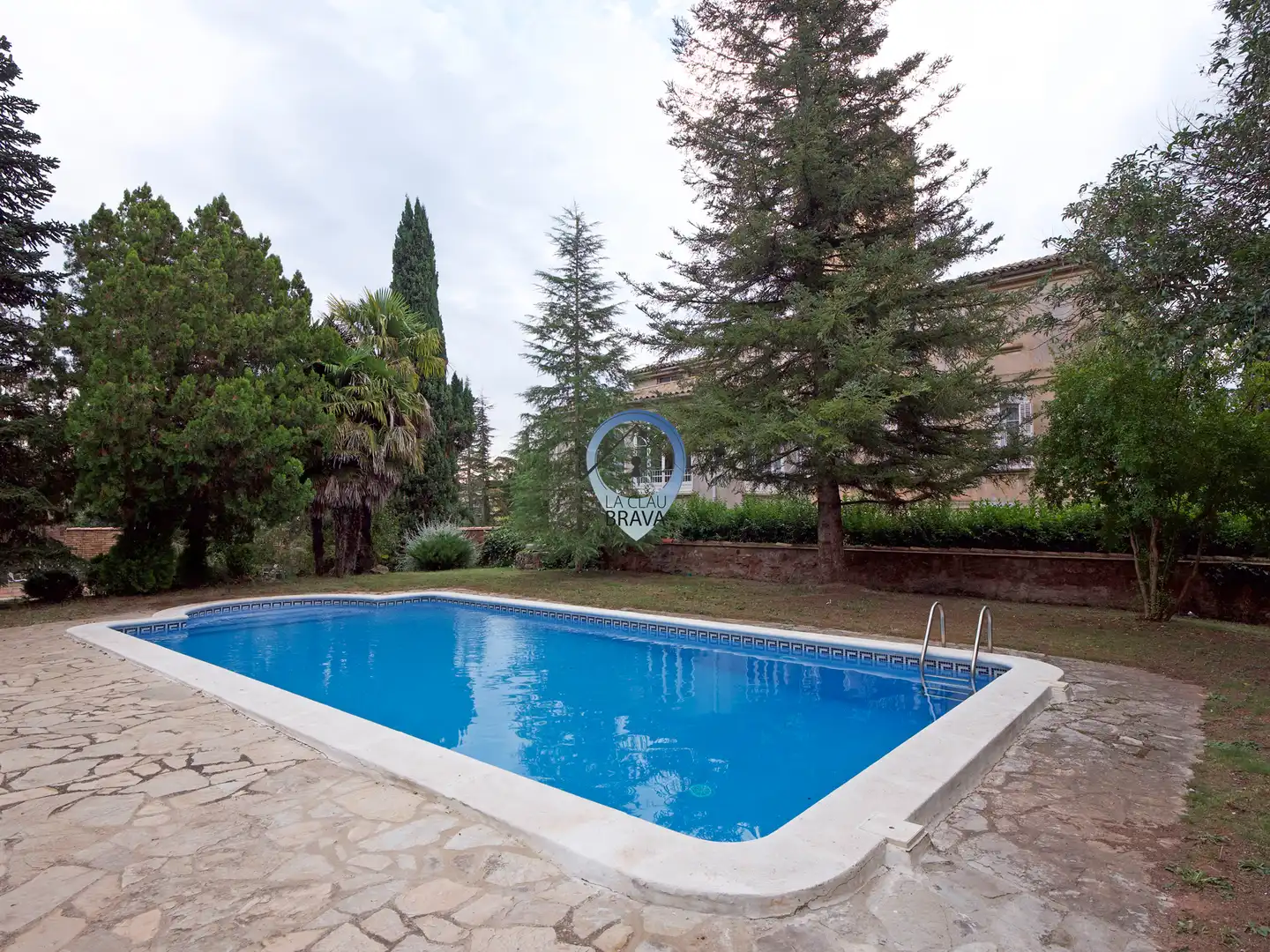 Piscina de Casa o chalet en venta en Sant Fruitós de Bages con Calefacción, Jardín privado y Trastero