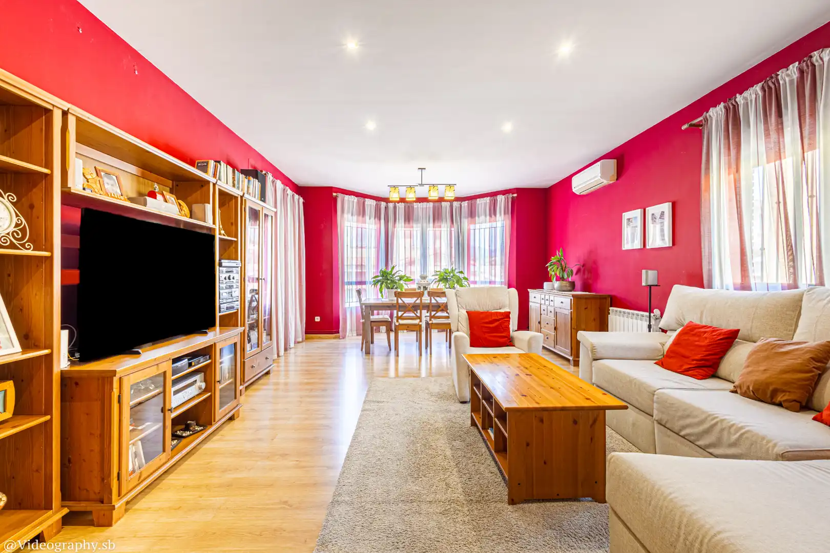 Sala de estar de Casa adosada en venta en San Martín de Valdeiglesias con Aire acondicionado, Calefacción y Jardín privado