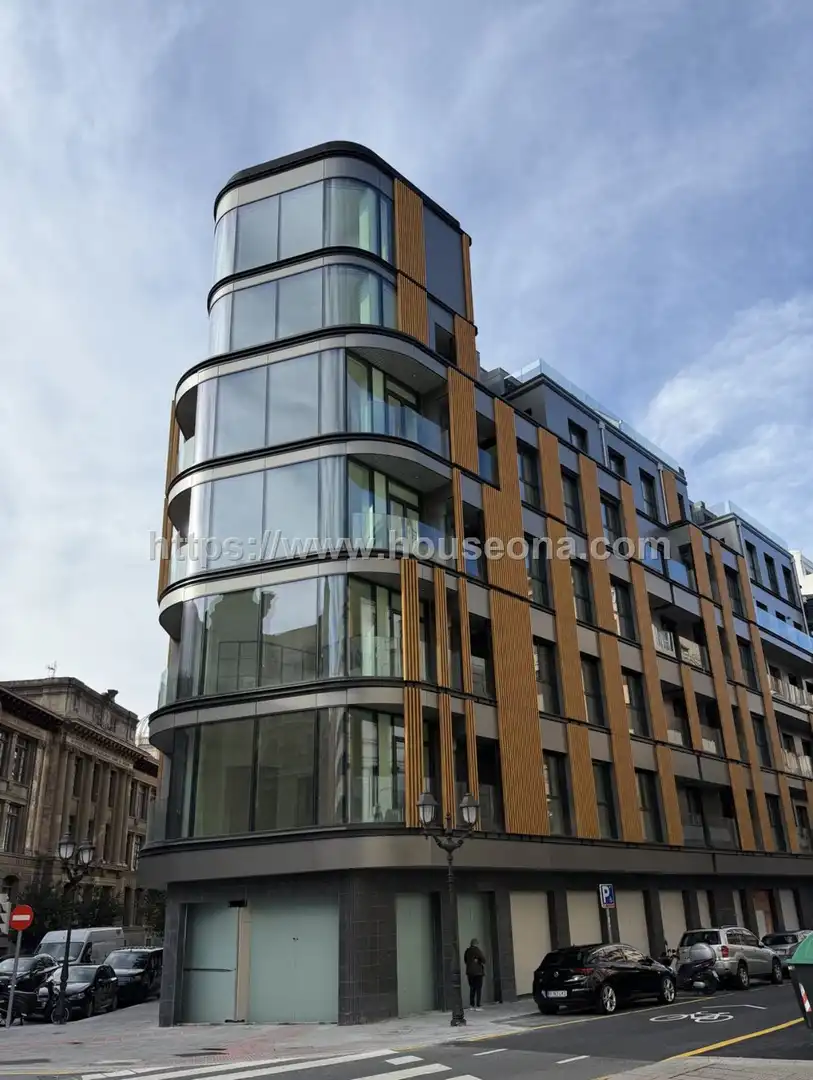 Exterior view of Flat for rent in Bilbao   with Terrace, Storage room and Balcony