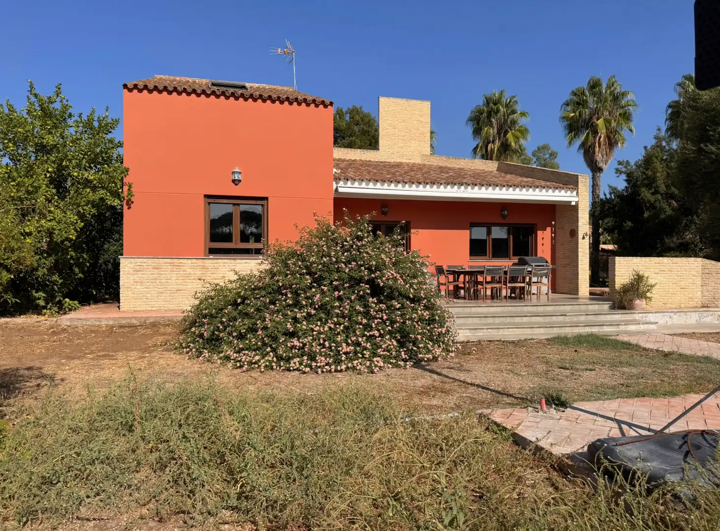 Vista exterior de Casa o chalet en venta en Carmona con Aire acondicionado, Calefacción y Jardín privado
