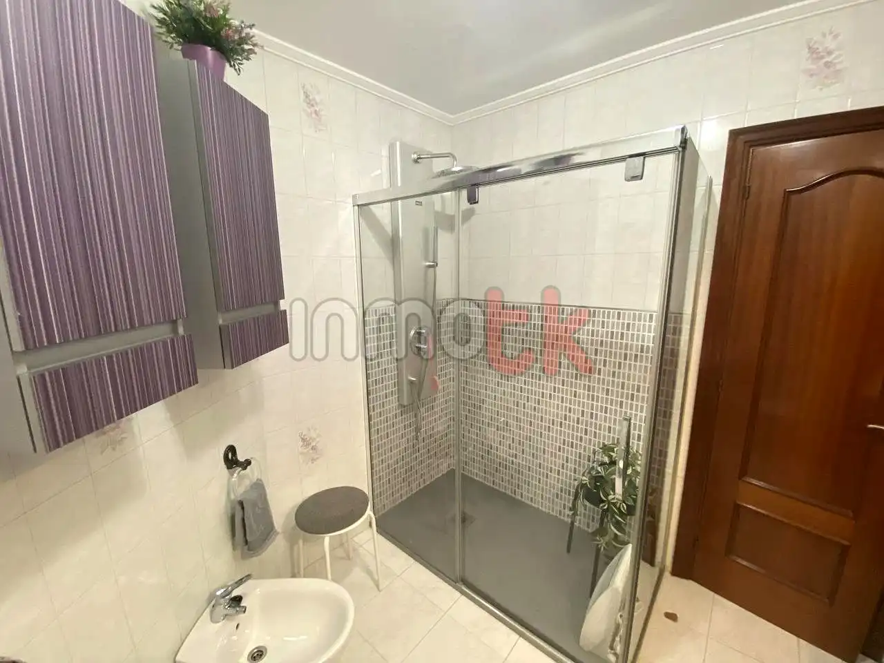 Badezimmer von Wohnung zum Verkauf in A Coruña Capital  mit Möbliert