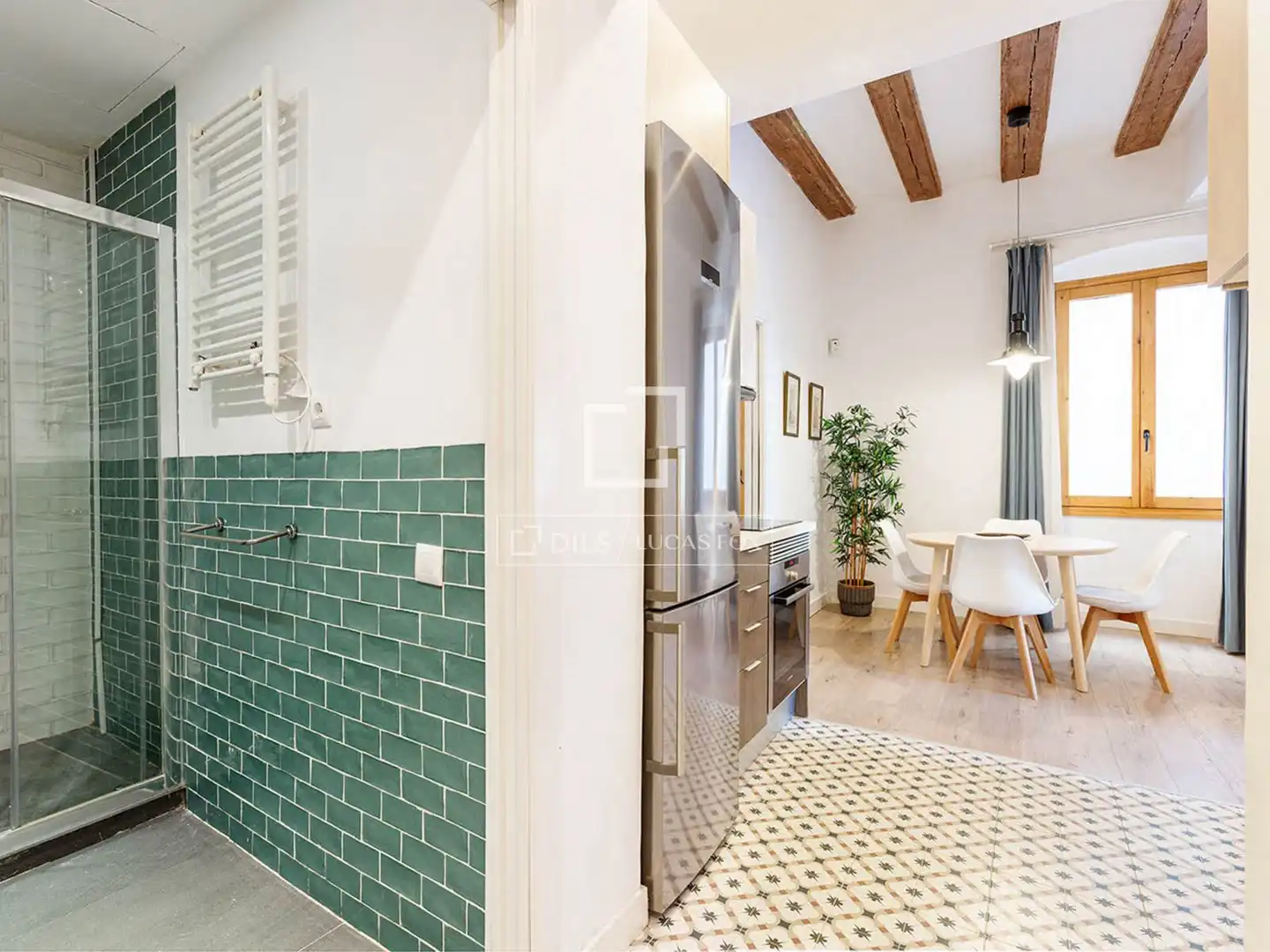 Küche von Wohnung zum Verkauf in Barcelona mit Klimaanlage, Heizung und Möbliert