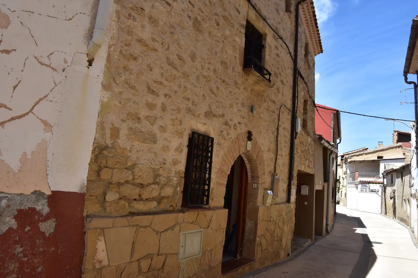 Exterior view of Houses for sale in Valdealgorfa