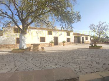 Casa rústica en venta en Vélez-Rubio