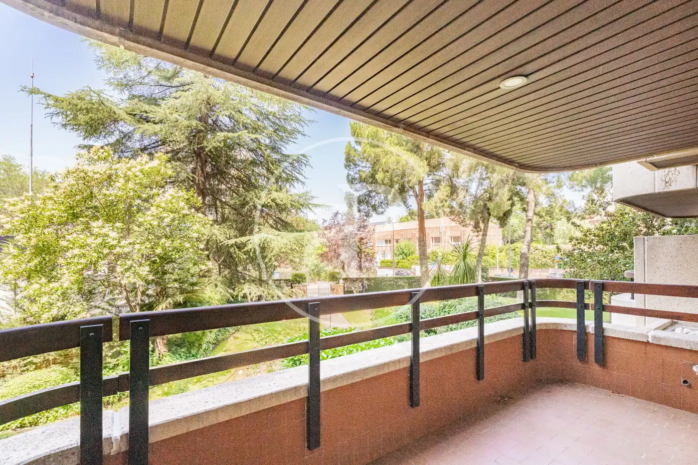 Terrassa de Pis en venda en Madrid amb Aire condicionat, Calefacció i Jardí privat