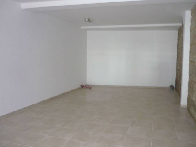 Local comercial en Alquiler en Rúa de San Francisco en Casco Vello