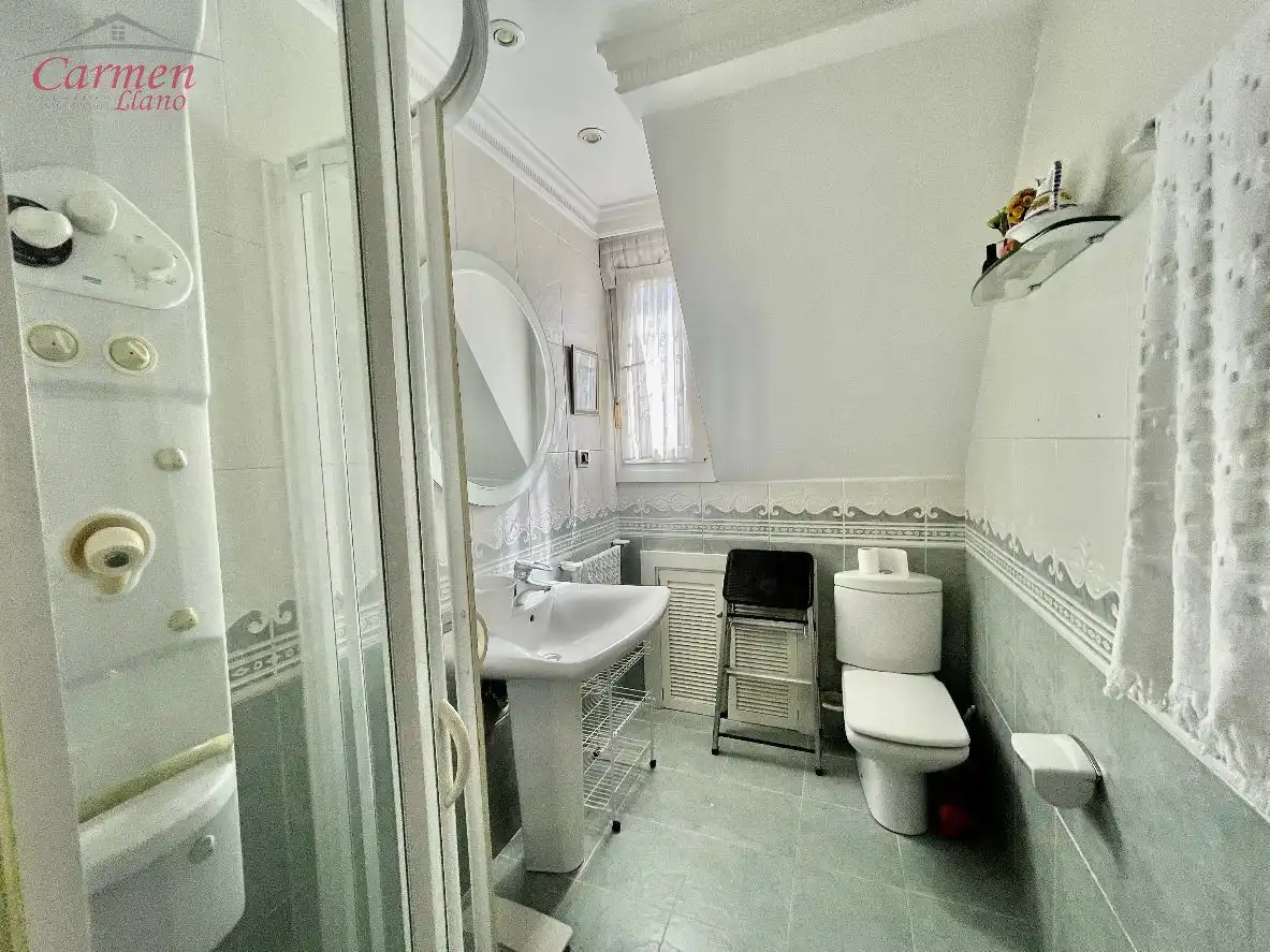 Baño de Dúplex en venta en Getxo  con Calefacción, Terraza y Trastero