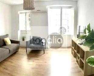 Living room of Flat to rent in  Sevilla Capital  with Air Conditioner and Furnished
