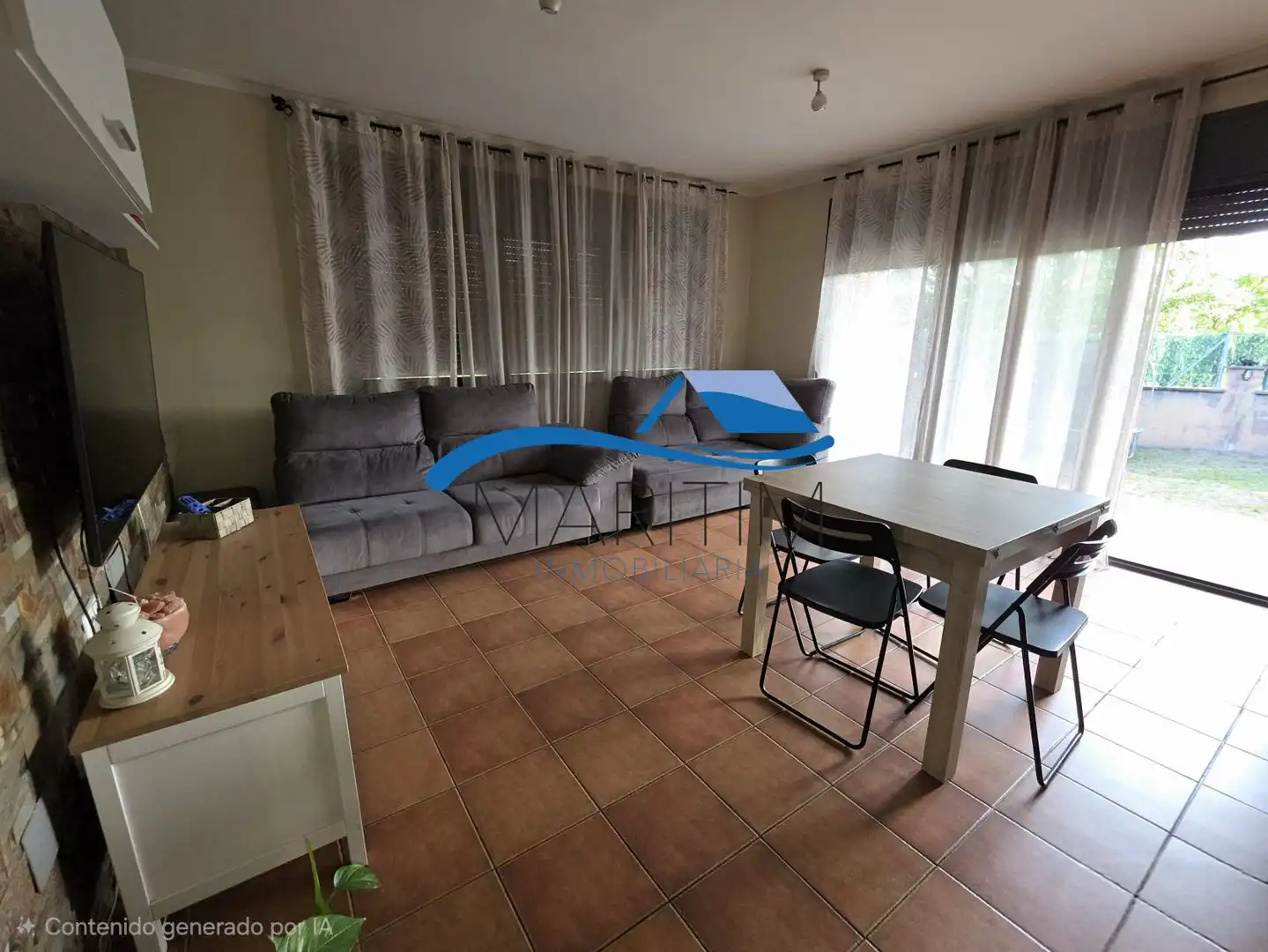 Sala d'estar de Casa o xalet en venda en Riells i Viabrea amb Aire condicionat, Calefacció i Terrassa