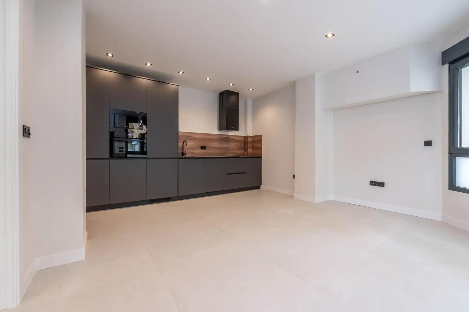 Cocina de Piso en venta en Granada con Aire acondicionado y Calefacción