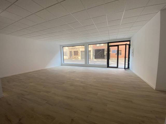 Local comercial en Alquiler en Raval Canyellas en Caldes de Montbui