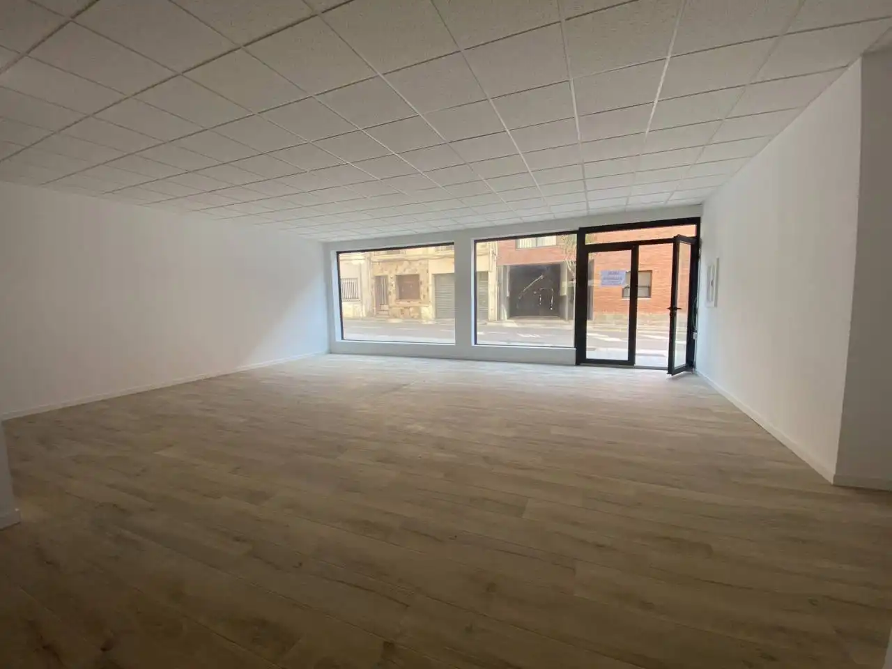 Gewerbefläche zur Miete in Calle Raval Canyellas