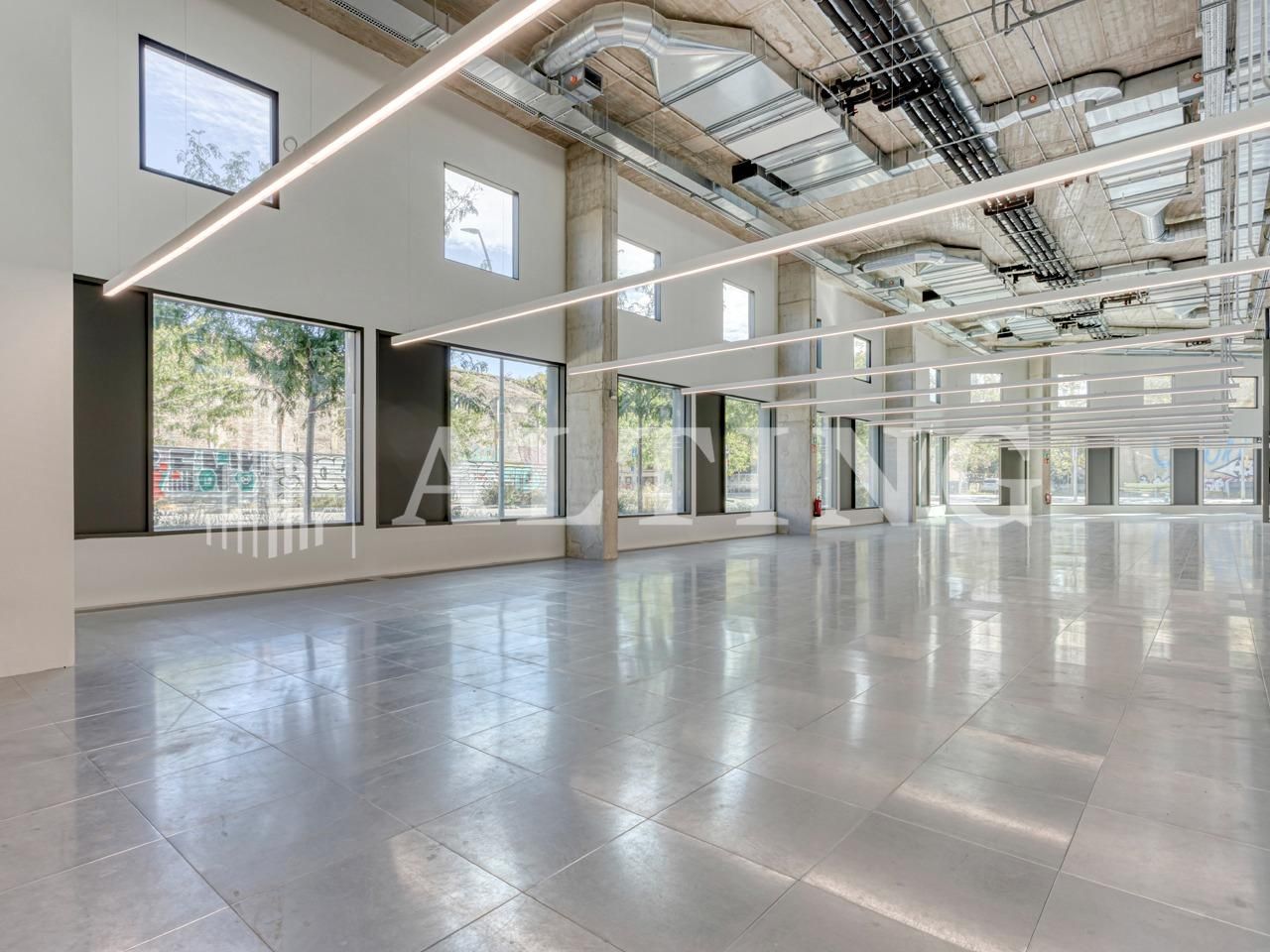 Vista exterior de Local de lloguer en  Barcelona Capital amb Aire condicionat