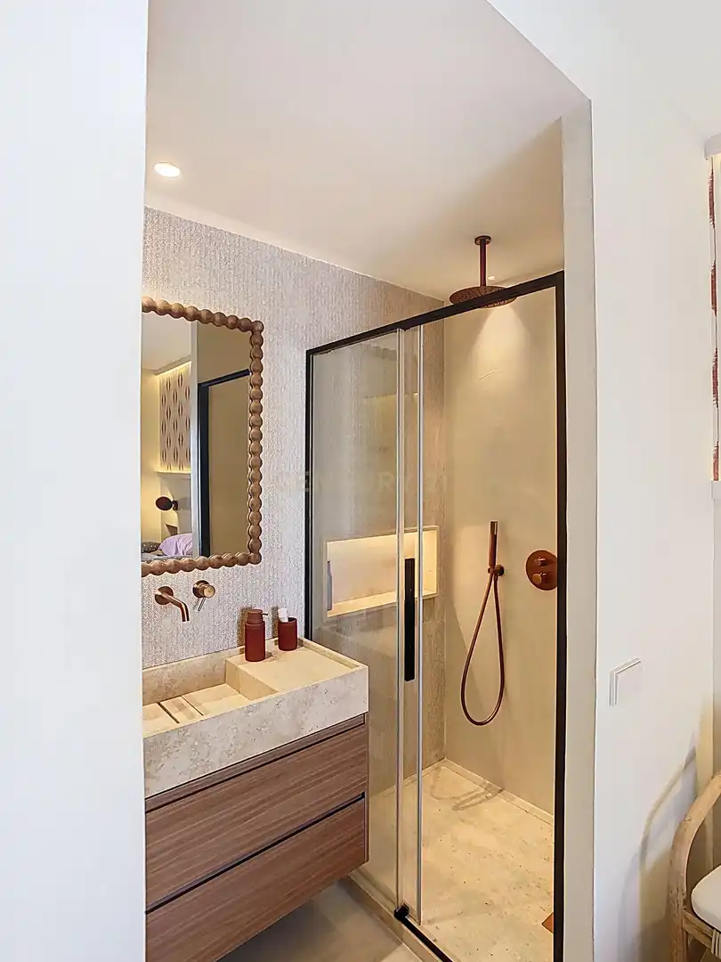 Baño de Piso de alquiler en Rincón de la Victoria con Aire acondicionado y TV