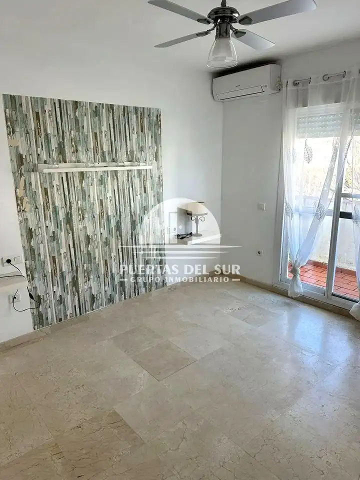 Houses for sale in Rota  with Air Conditioner, Terrace and Balcony
