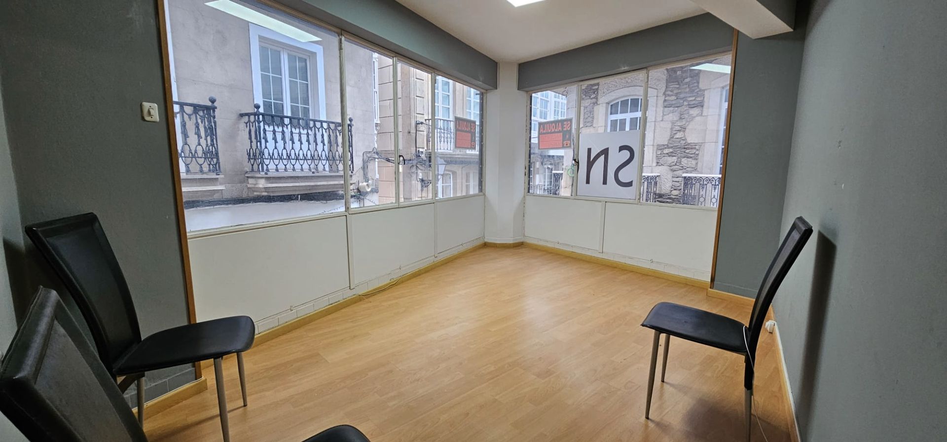 Office for rent in Viveiro