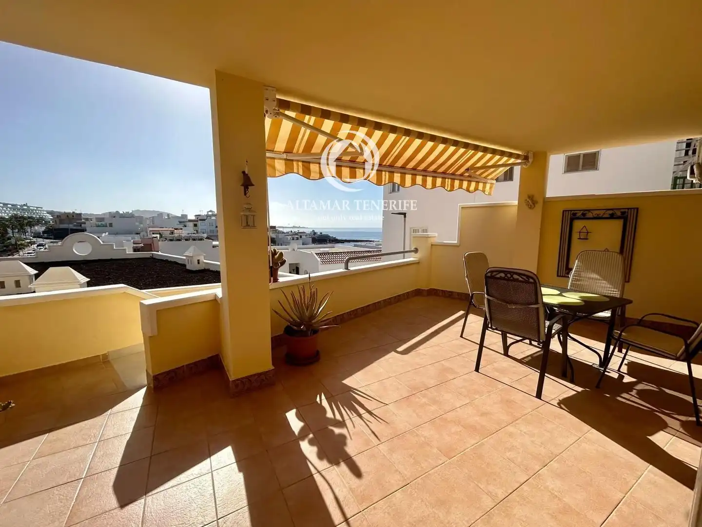 Apartamento con piscina en venta en Costa Adeje, imagen 2