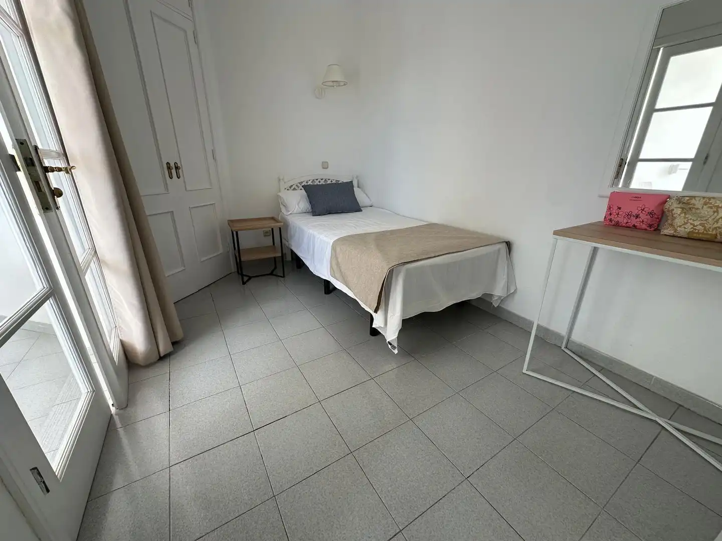 Schlafzimmer von Wohnungen zum Verkauf in Adeje mit Privatgarten, Terrasse und Gemeinschaftspool