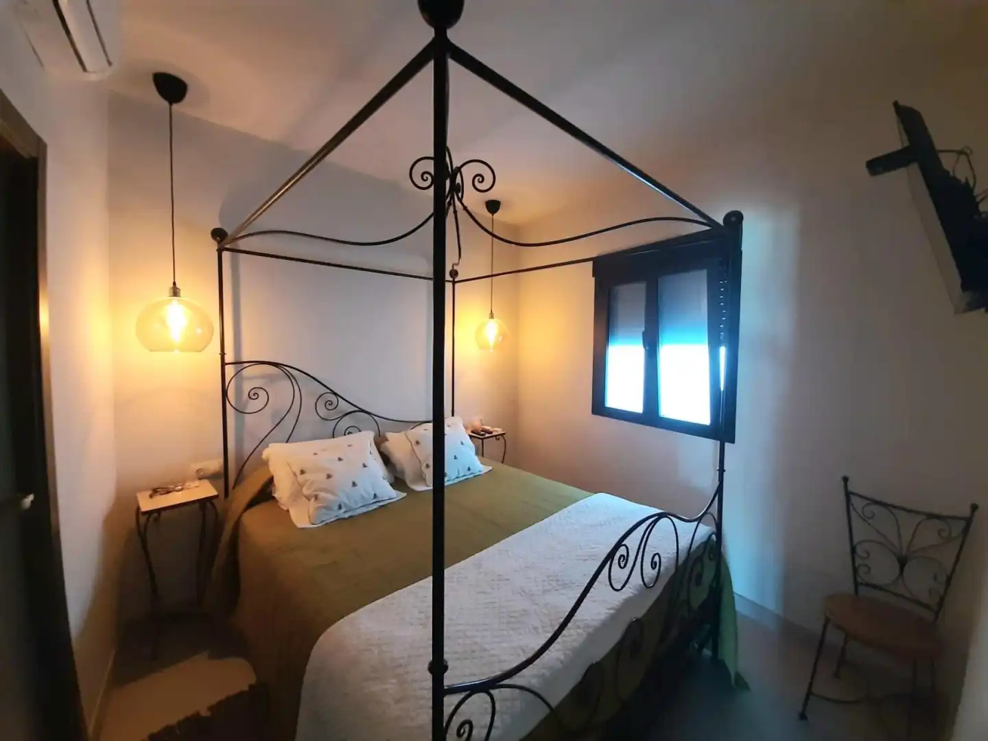 Habitación de Casa adosada en venta en Zalamea de la Serena con Aire acondicionado, Calefacción y Terraza