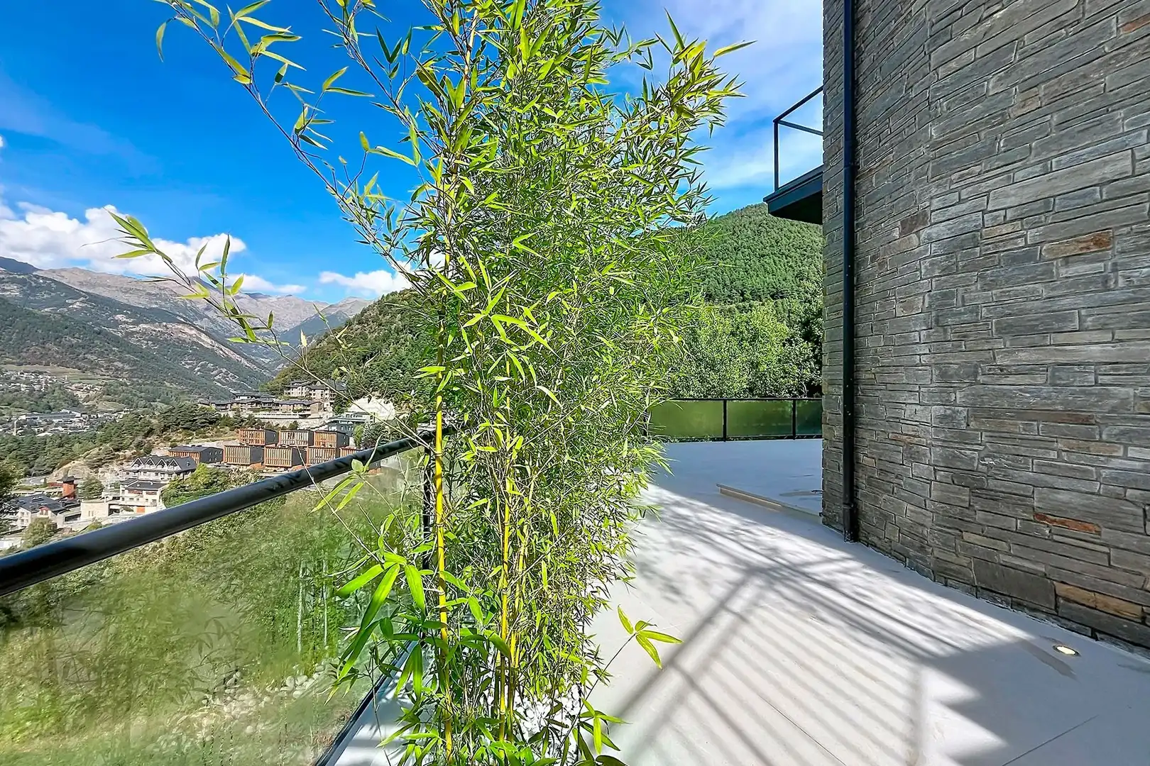 4-bedroom chalet for rent in L'Aldosa, La Massana · 12 of 58