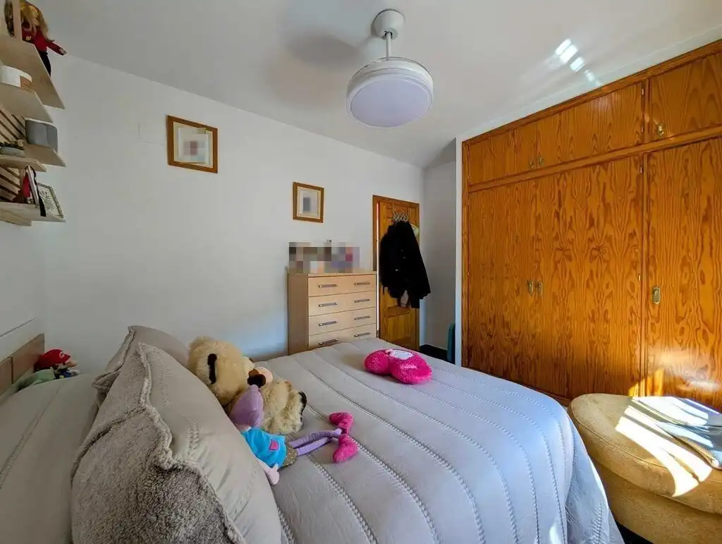 Dormitori de Casa o xalet en venda en Loja amb Terrassa i Piscina