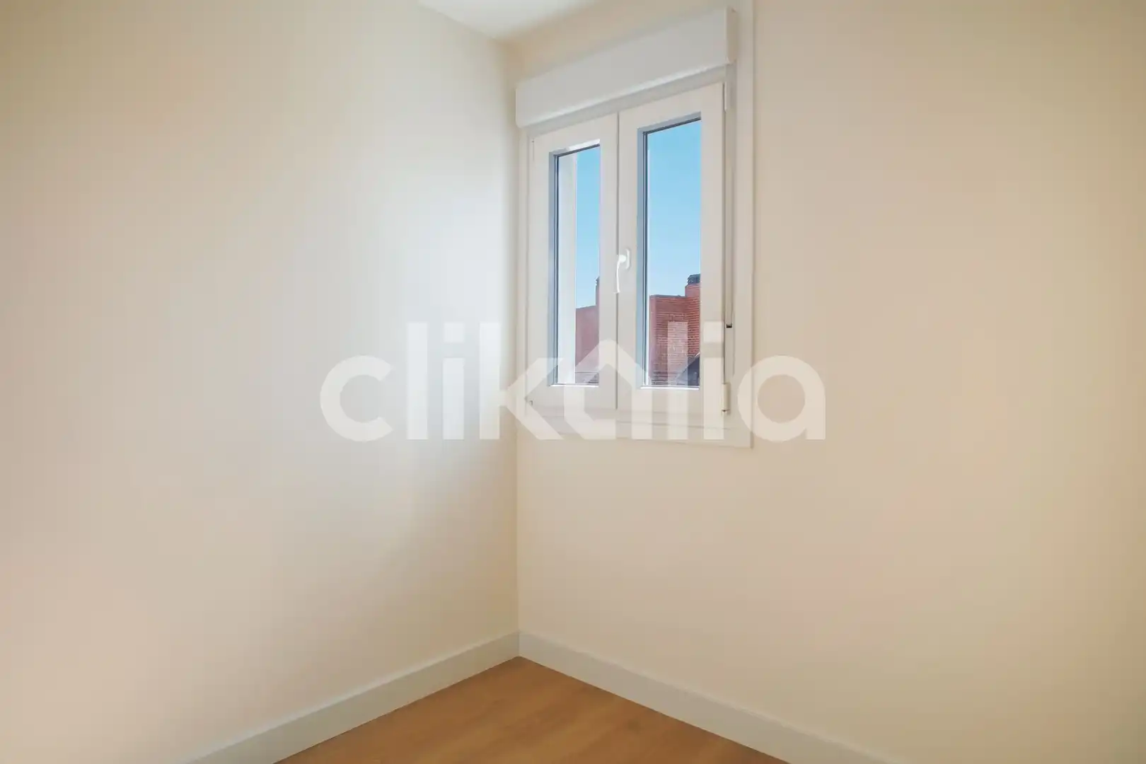 Bedroom of Flat for sale in Madrid  with Air Conditioner and Heating