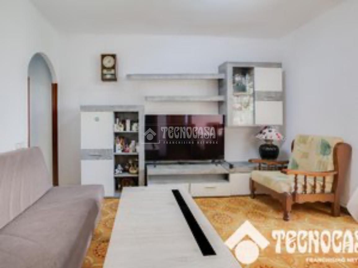 Living room of Flat for sale in Santa Coloma de Gramenet  with Furnished