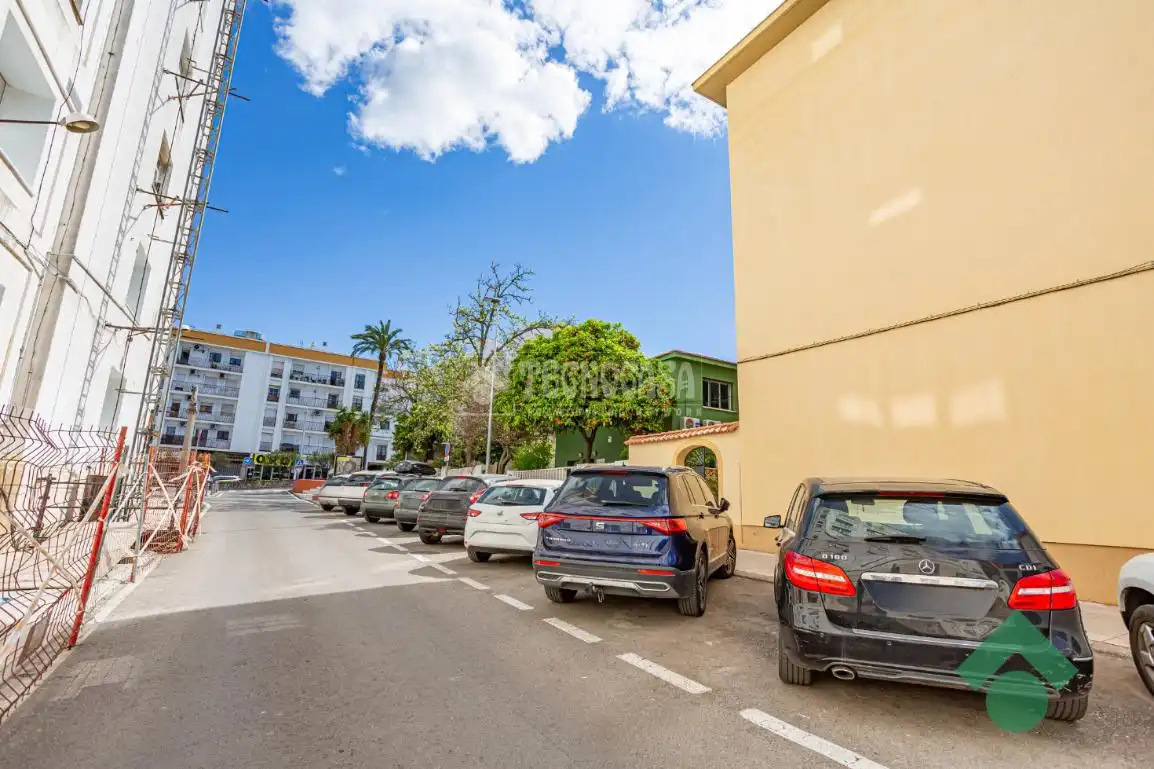 Parking of Flat for sale in Algeciras