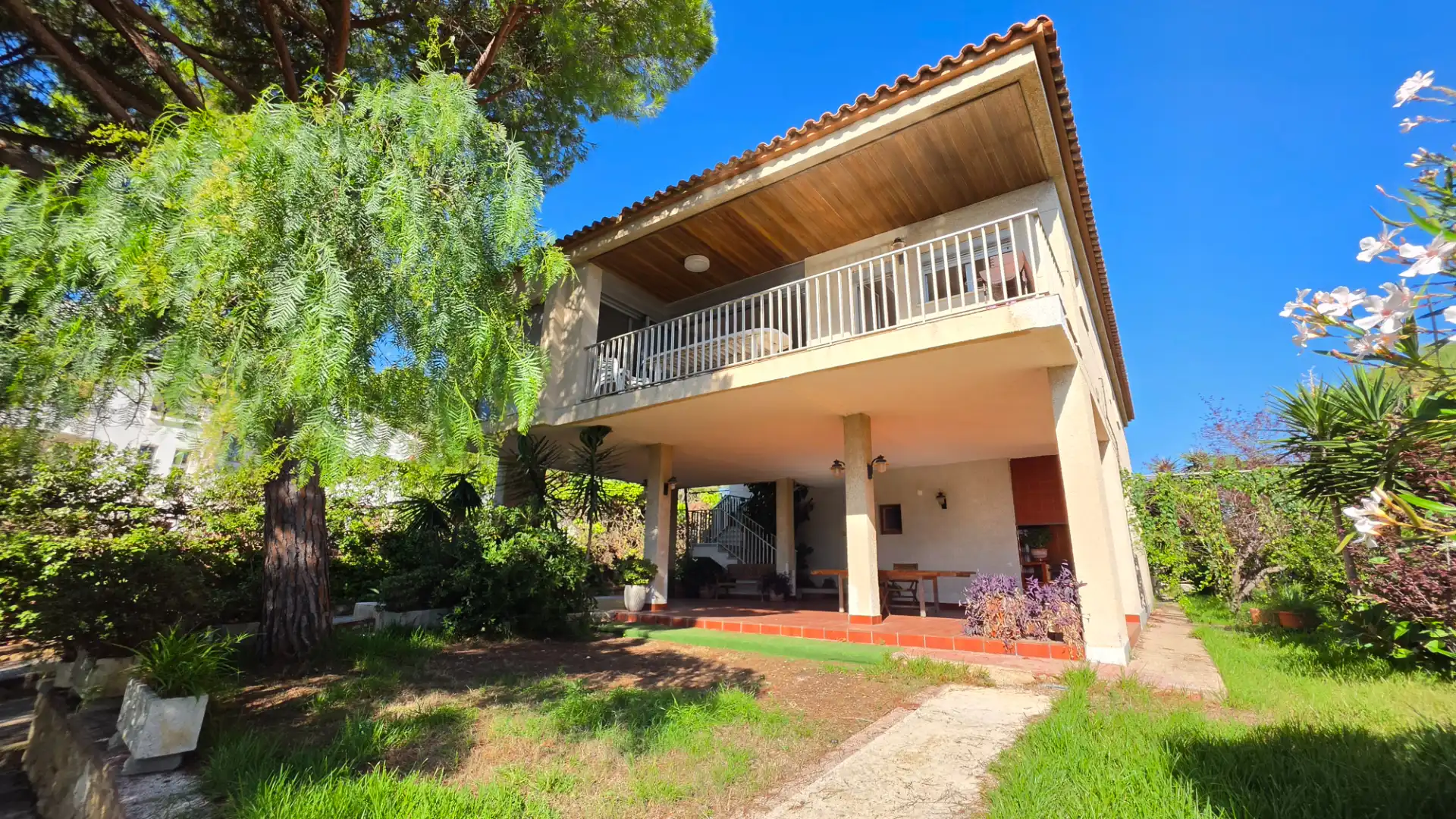 Xalet amb terrassa en venda a Urbanitzacions de Llevant