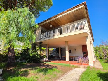 Xalet amb balcó en venda a Urbanitzacions de Llevant