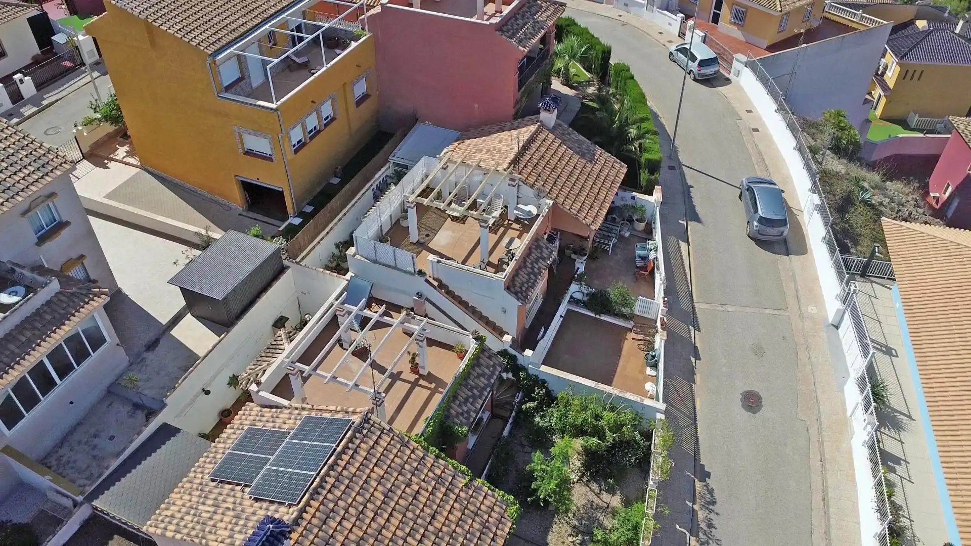 Vista exterior de Casa adosada en venta en Cartagena con Terraza, Amueblado y Piscina comunitaria