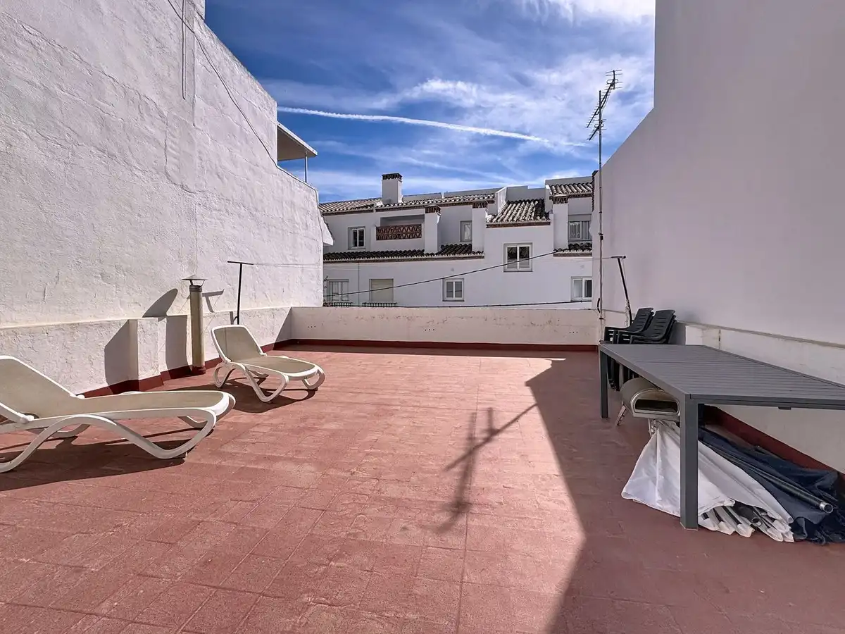 Terrasse von Einfamilien-Reihenhaus zum Verkauf in Mijas mit Klimaanlage, Heizung und Terrasse