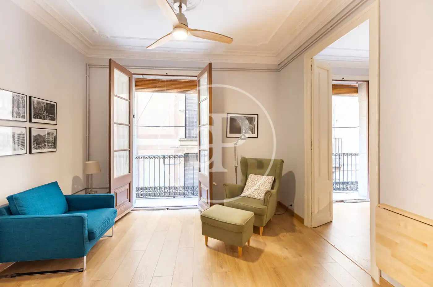 Sala d'estar de Pis en venda en Barcelona amb Aire condicionat, Calefacció i Balcó