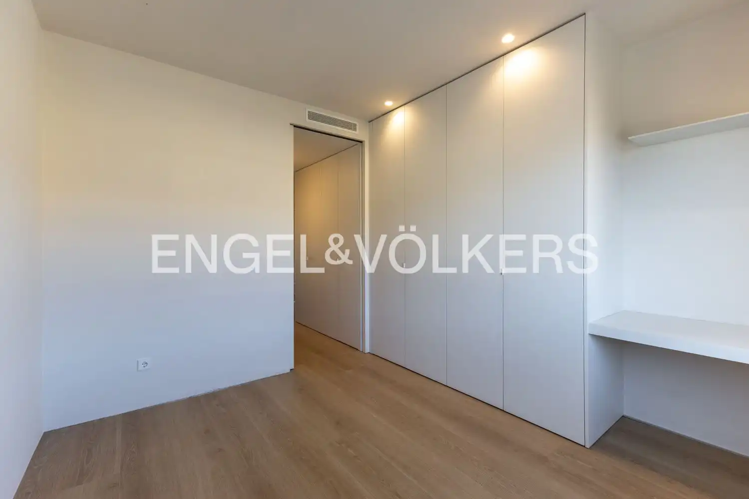 Bedroom of Flat for rent in Dénia  with Air Conditioner, Heating and Parquet flooring