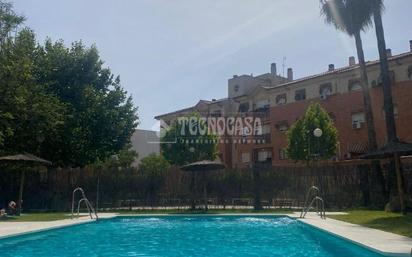 Swimming pool of Flat for sale in  Córdoba Capital  with Air Conditioner, Storage room and Furnished