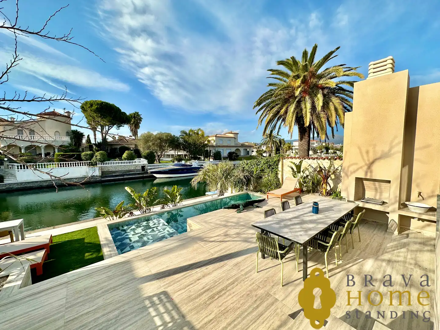 Vista exterior de Casa o chalet en venta en Empuriabrava con Aire acondicionado, Jardín privado y Terraza