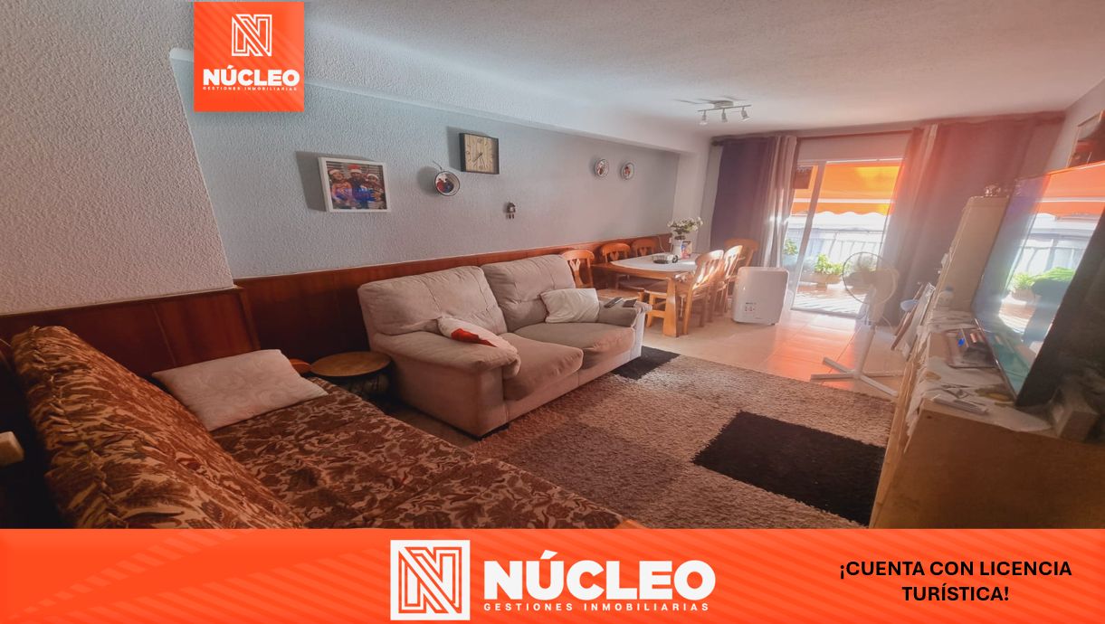 Living room of Flat for sale in Salou  with Terrace, Furnished and Microwave