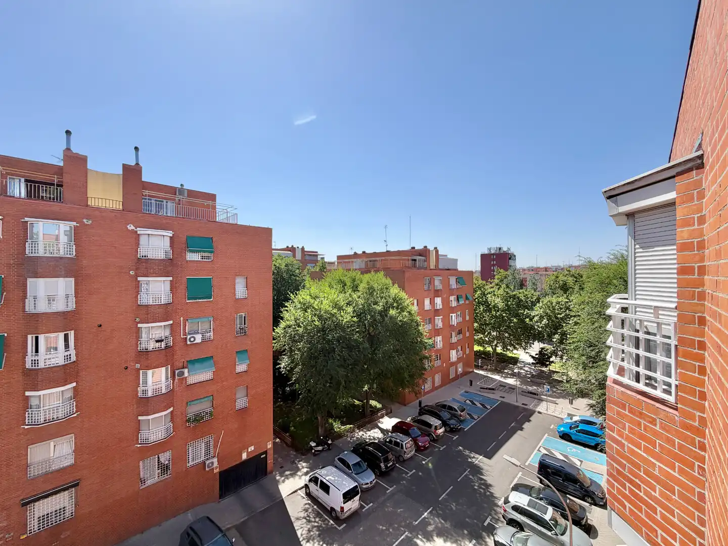 Vista exterior de Dúplex en venda en Madrid amb Aire condicionat, Calefacció i Terrassa