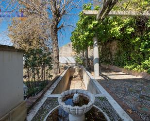 Jardí de Casa o xalet en venda en  Granada Capital amb Terrassa i Balcó