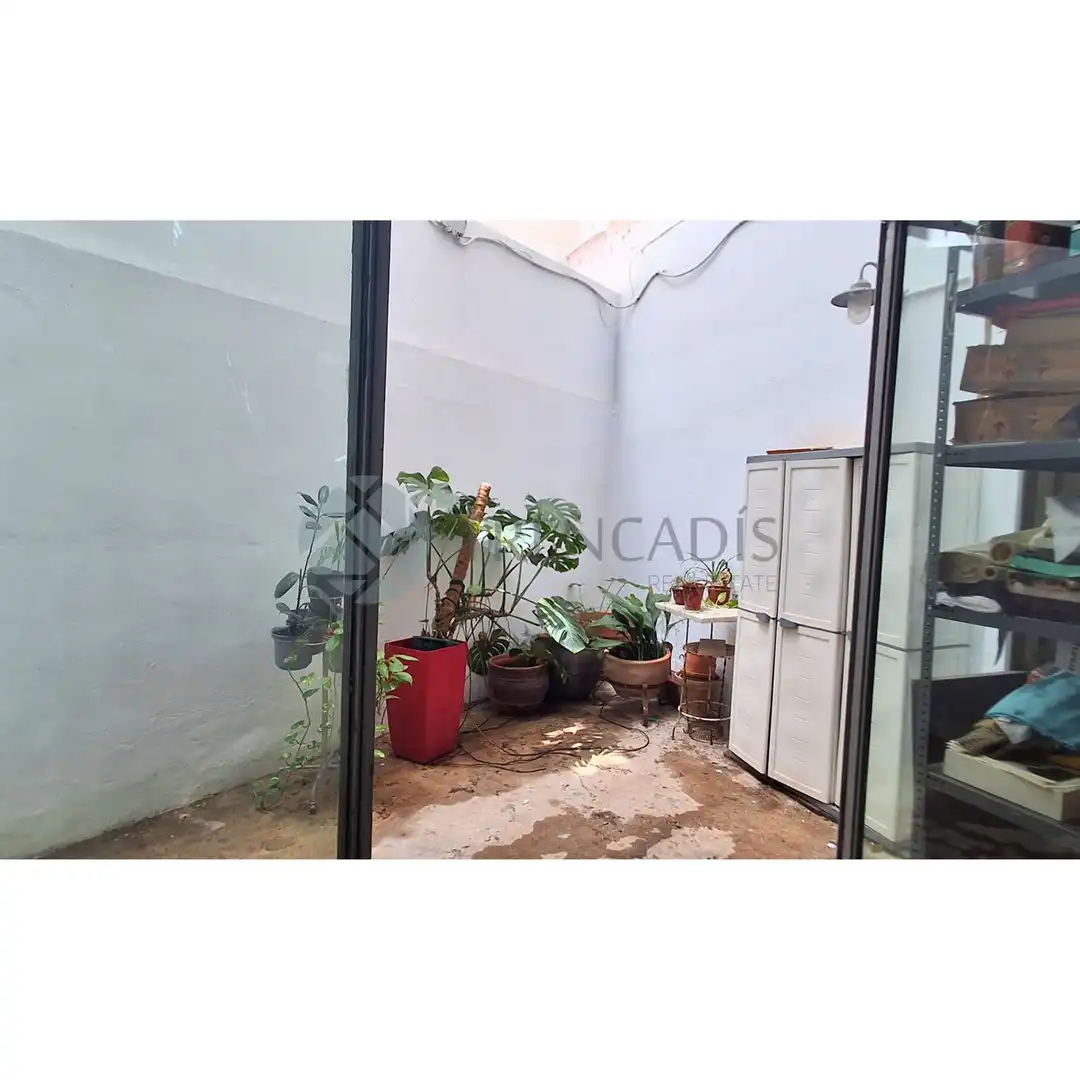 Terrace of Commercial properties for sale in L'Eixample