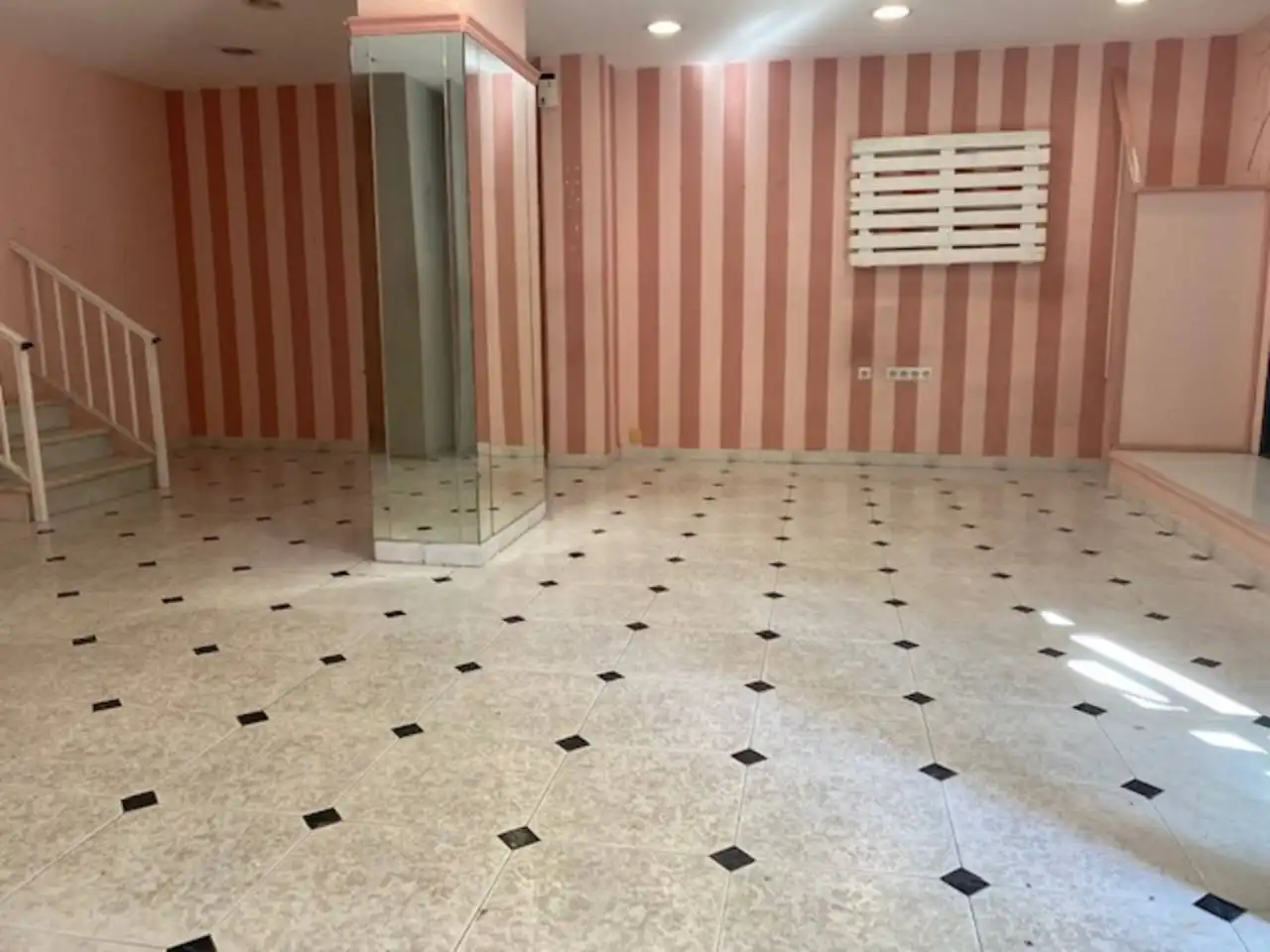 Locale commerciale in affitto a Estepona Pueblo, imagen 4