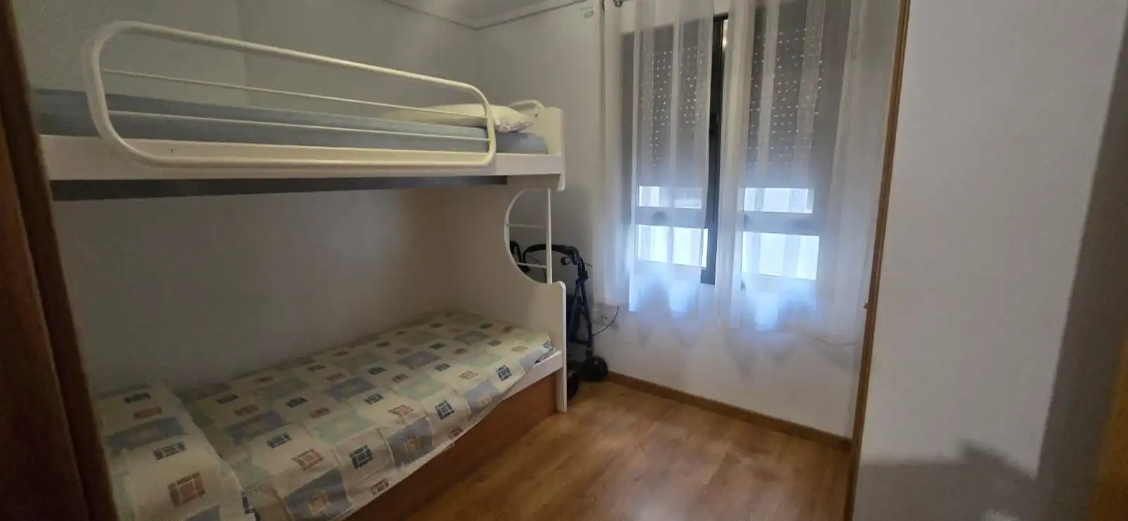 Habitación de Apartamento de alquiler en Alboraya con Aire acondicionado, Amueblado y Balcón