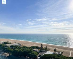 Außenansicht von Dachboden miete in Malgrat de Mar mit Privatgarten, Terrasse und Balkon