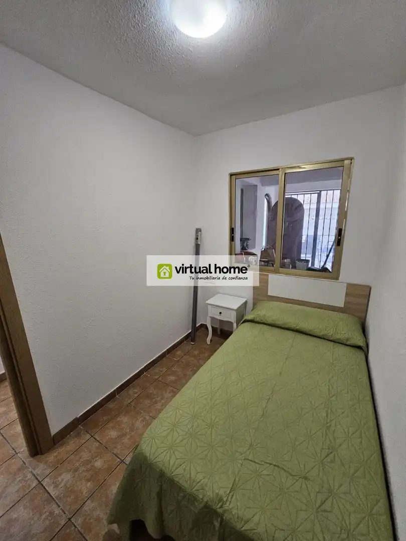 Dormitori de Casa o xalet de lloguer en Relleu amb Aire condicionat i Terrassa