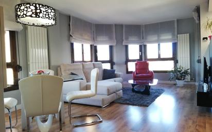 Living room of Duplex for sale in Monzón  with Air Conditioner, Heating and Furnished