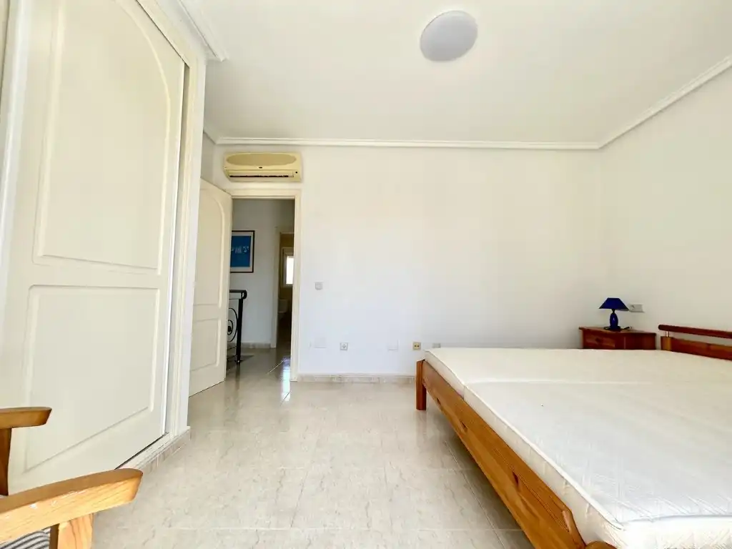 Dormitori de Casa o xalet en venda en Rojales amb Aire condicionat i Piscina