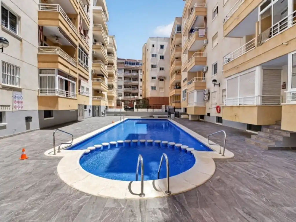 Apartment with pool for sale in Calle San Julian